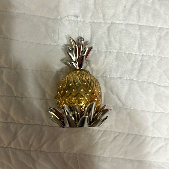 LENOX Williamsburg PINEAPPLE Hospitality TRINKET BOX Christmas Ornament - Picture 1 of 3